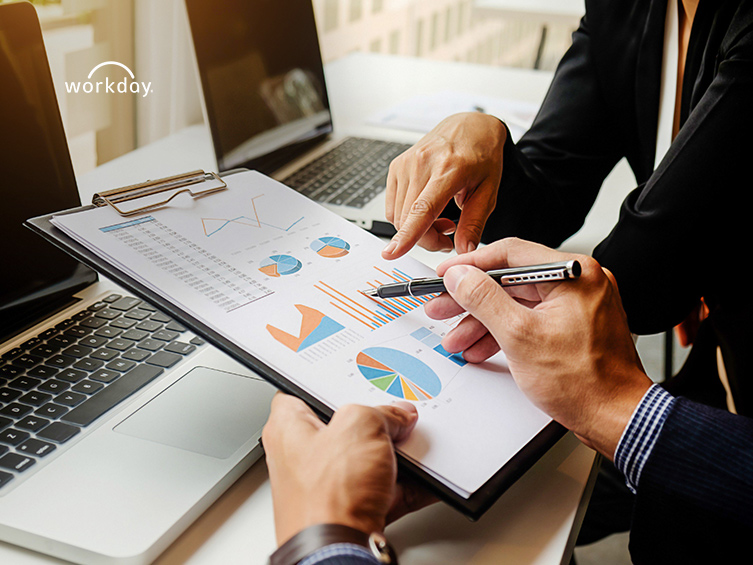 The Buyers Guide to Finance_ HR_ and Payroll Solutions