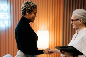 The Psychology of First Impressions in Talent Acquisition